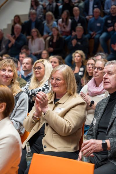 Innovatives Ambiente, gepaart mit interessanten Gästen ergibt eine exklusive Veranstaltung