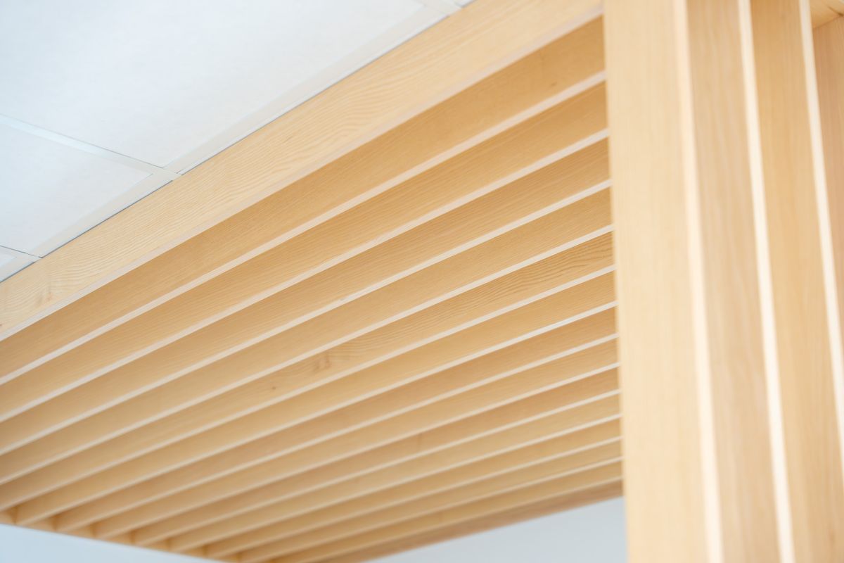 Die Konstruktion schafft Sichtbezüge und definiert den Empfang