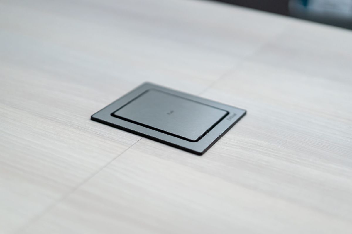 Integrierter Stromanschluss