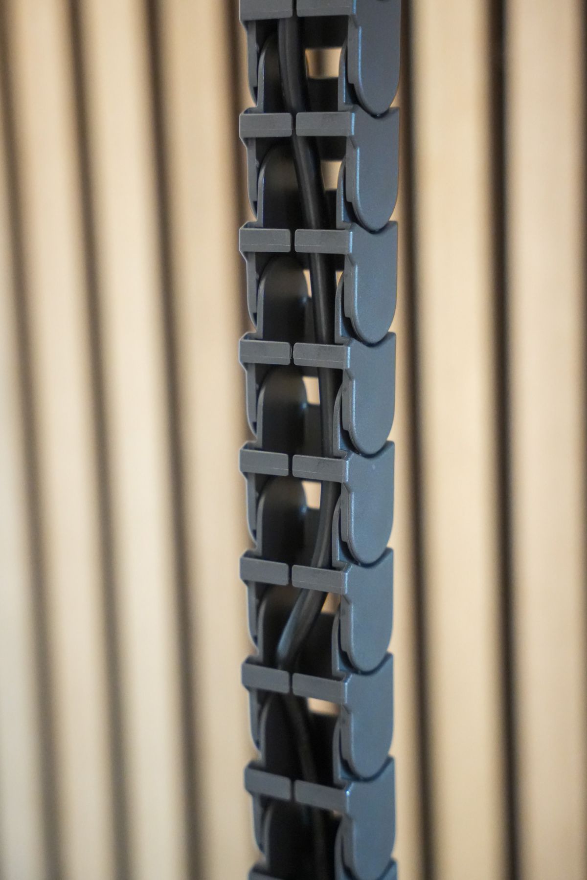 Kabelkette für ein ordentliches Kabelmanagment