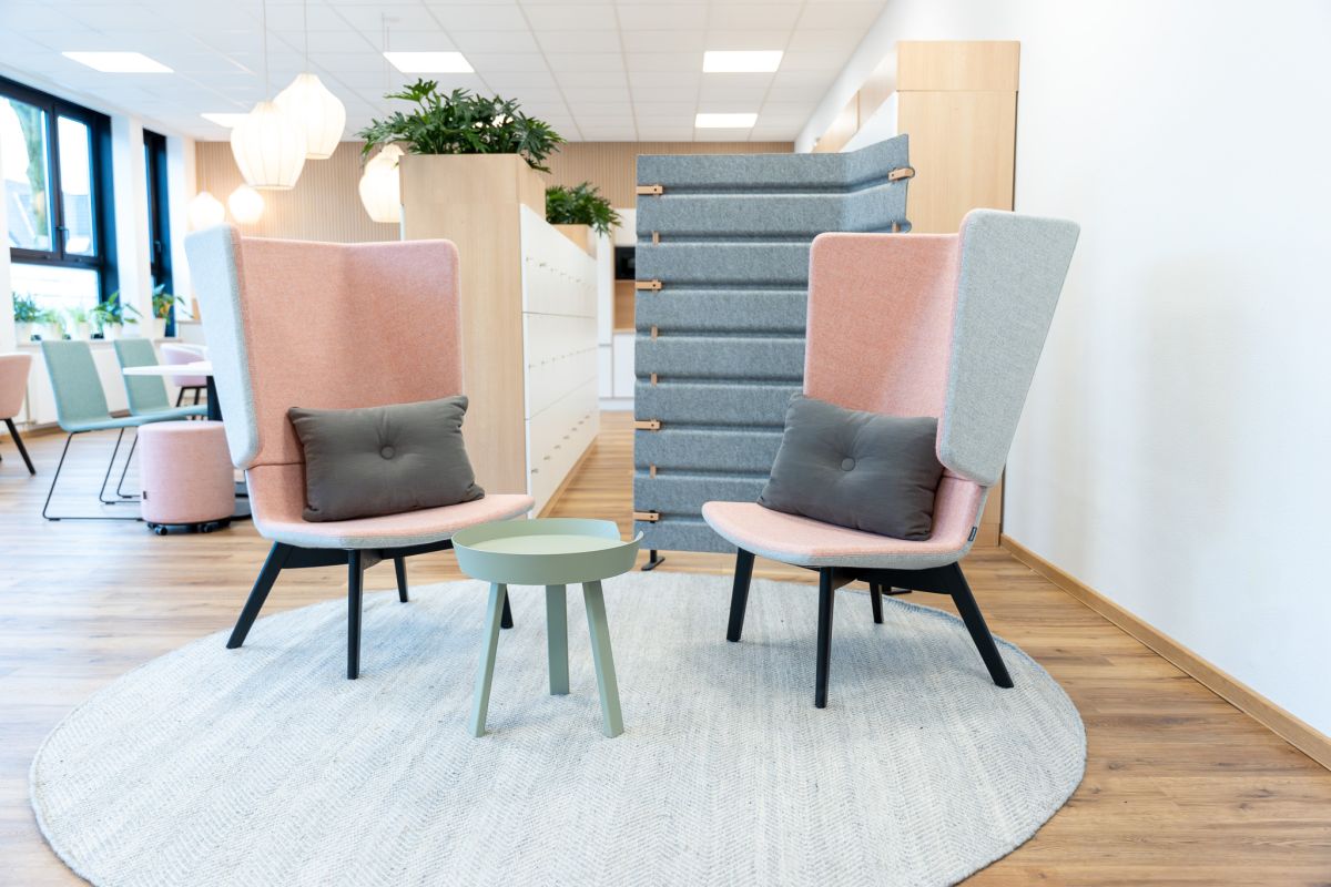 Weiche Stoffe, frische pastellige Farbtöne und natürliche Materialien sorgen für eine angenehme, inspirierende Atmosphäre.