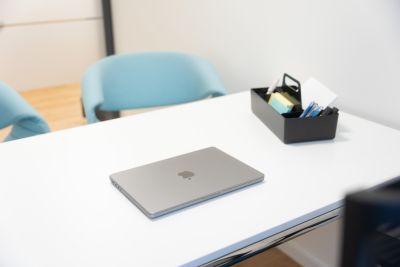 Kleiner Konferenzraum ganz groß